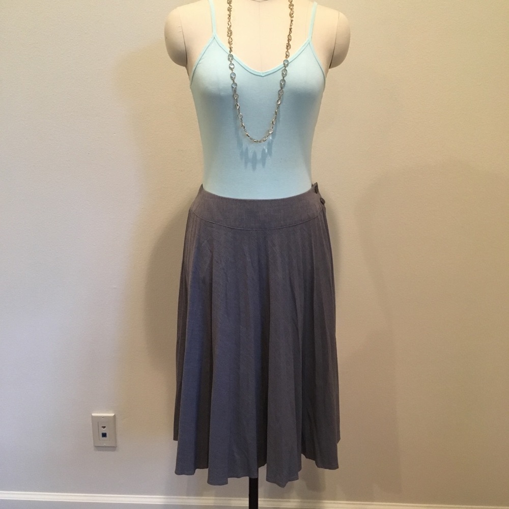 Laura Henson Grey Pleated Skirt, Size 6